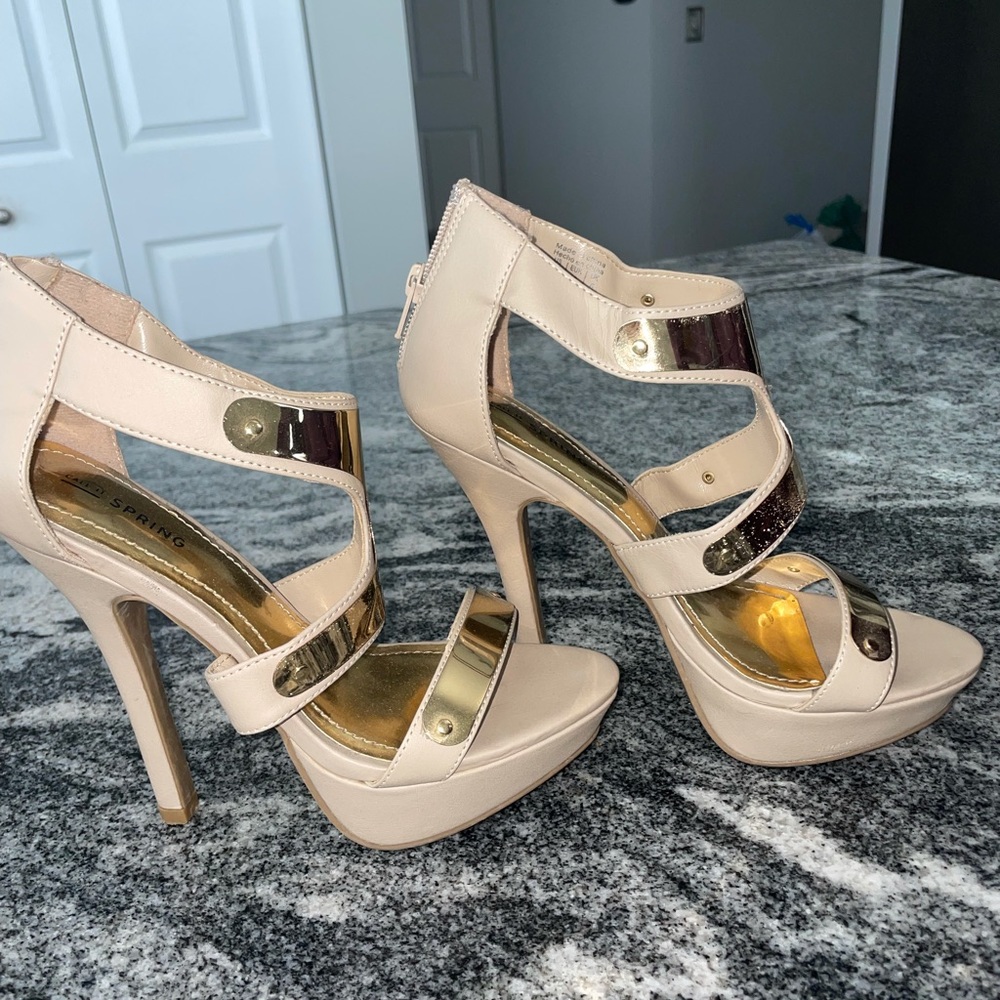 Nude shoes, US 7.5, EUR 38, spring